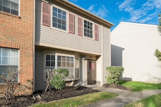 2472 Mason Village Ct, Columbus, OH 43232