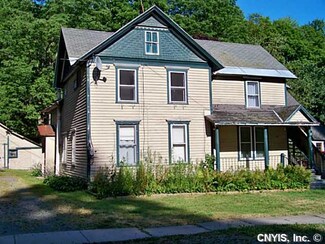 33 North St, Mc Graw, NY 13101