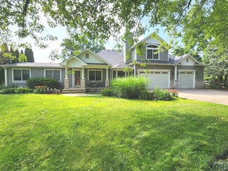0S441 River Glen Rd, West Chicago, IL 60185