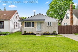 5908 Gilman St, Garden City, MI 48135