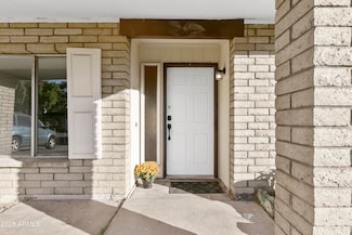 5208 W Shangri la Rd, Glendale, AZ 85304