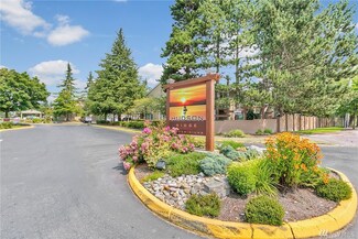 1222 S 238th Ln Unit 702, Des Moines, WA 98198