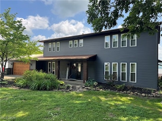 5605 Pleasant View Dr, Nashport, OH 43830