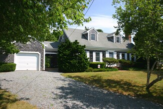 16 Seastrand Ln, Chatham, MA 02633