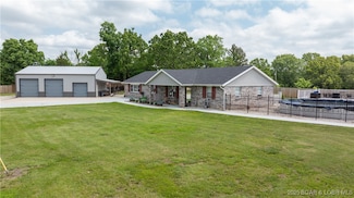 312 Charger Dr, MacKs Creek, MO 65786