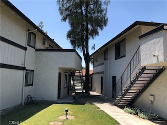 908 Lombard Dr, Redlands, CA 92374