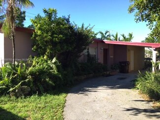 1290 W 63rd St, Hialeah, FL 33012