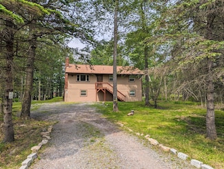 87 Eagles View Dr Unit V2504, Clifton Township, PA 18424