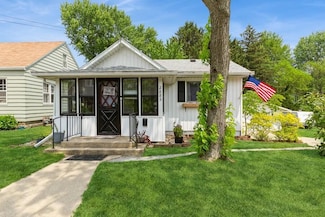 2885 Bluff St, Stevensville, MI 49127