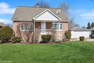 114 E Walnut Ave, Des Plaines, IL 60016
