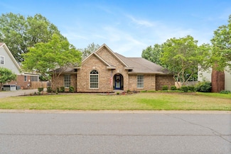 902 Heather Cir, Conway, AR 72034