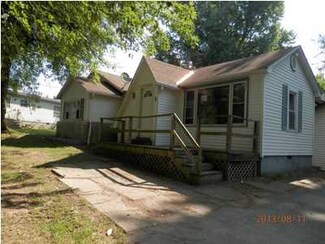 8 High St, Tell City, IN 47586