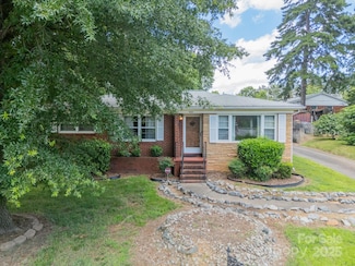 1720 Miles Ct, Charlotte, NC 28216