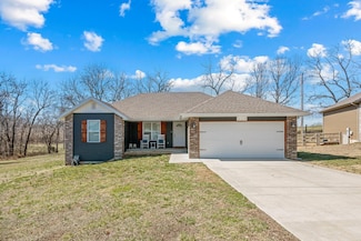 115 Water Ln, Spokane, MO 65754