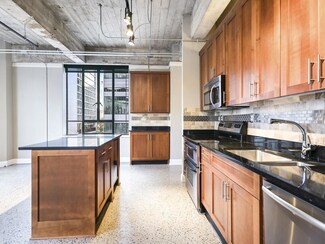 710 Colorado St Unit 2H, Austin, TX 78701