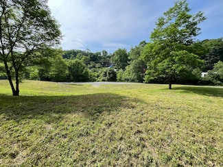 0 Cades Field Rd, Union, WV 24983