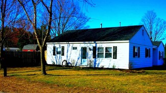 36 Hillcrest Ave, Queensbury, NY 12804