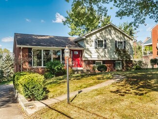 1802 Tyris Dr, Pittsburgh, PA 15241