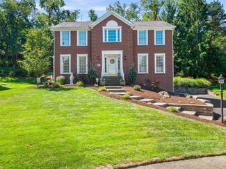 1645 Pinehurst Ct, Pittsburgh, PA 15237