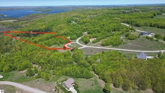 015 Horton Creek Dr, Grawn, MI 49637