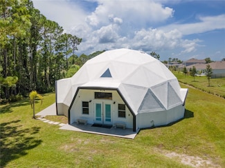 624 Volco Rd, Edgewater, FL 32141