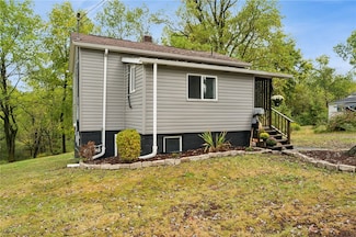 931 Wildlife Lodge Rd, New Kensington, PA 15068
