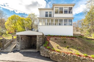 14 Ferraro St, Worcester, MA 01604