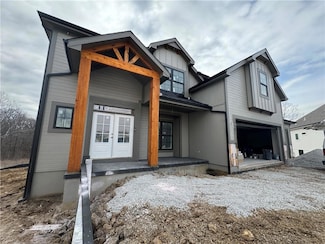 13301 Silverleaf Ct, Parkville, MO 64152