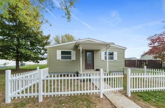 1009 Market St, Worthington, KY 41183