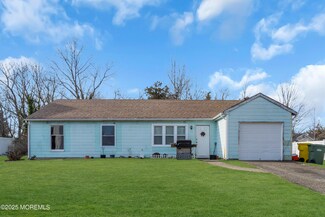 1376 Alvarado Ave, Lakewood, NJ 08701