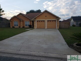 1905 Stonehenge Dr, Hinesville, GA 31313