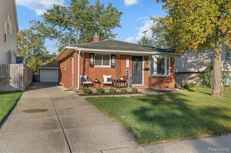 3153 Cummings Ave, Berkley, MI 48072