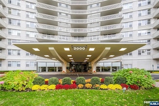 2000 Linwood Ave Unit 5L, Fort Lee, NJ 07024
