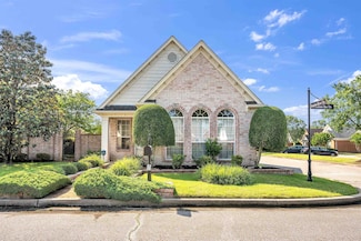 5563 Fountain Bay Dr, Memphis, TN 38120