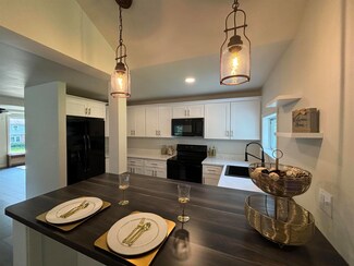 141 Congress St, Saint Albans, VT 05478