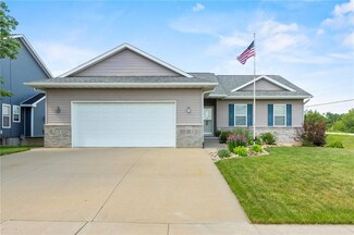 6410 Fox Run Dr SW, Cedar Rapids, IA 52404