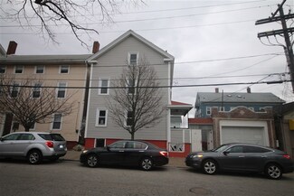 85 Ives St, Providence, RI 02906