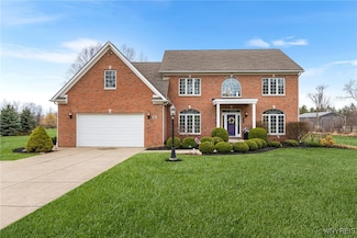 886 Sturgeon Point Rd, Derby, NY 14047