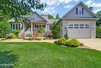 31 Holly Ln, Crossville, TN 38558