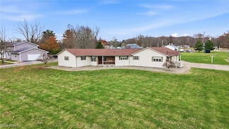 2342 McCleary Jacoby Rd, Cortland, OH 44410