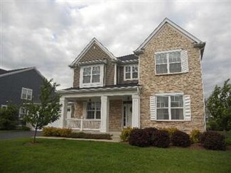 3120 Holden St, Elgin, IL 60124