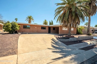1825 S Sleepy Hollow Ave, Tucson, AZ 85710