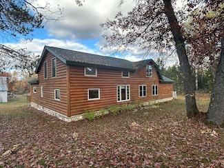 5626 Smith Rd, Lewiston, MI 49756