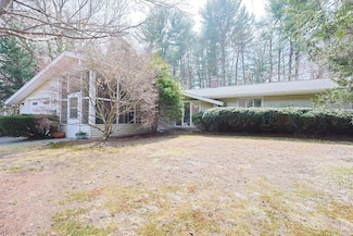 10 Corrine Dr, Framingham, MA 01701