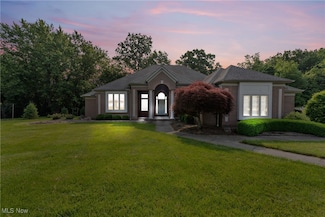 8579 Columbia Rd, Olmsted Falls, OH 44138