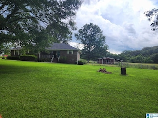 107 Sunny Eve Rd, Anniston, AL 36207