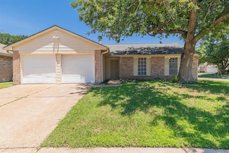 16702 Pebbleglen Dr, Houston, TX 77095