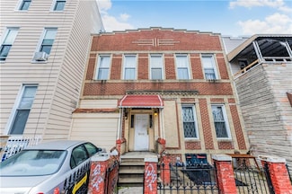32 Arion Place Unit 2R, Brooklyn, NY 11206