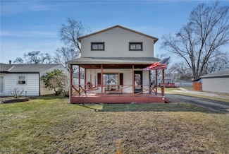 930 Woodstock Rd, Eastlake, OH 44095