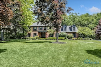 25840 W River Rd, Perrysburg, OH 43551